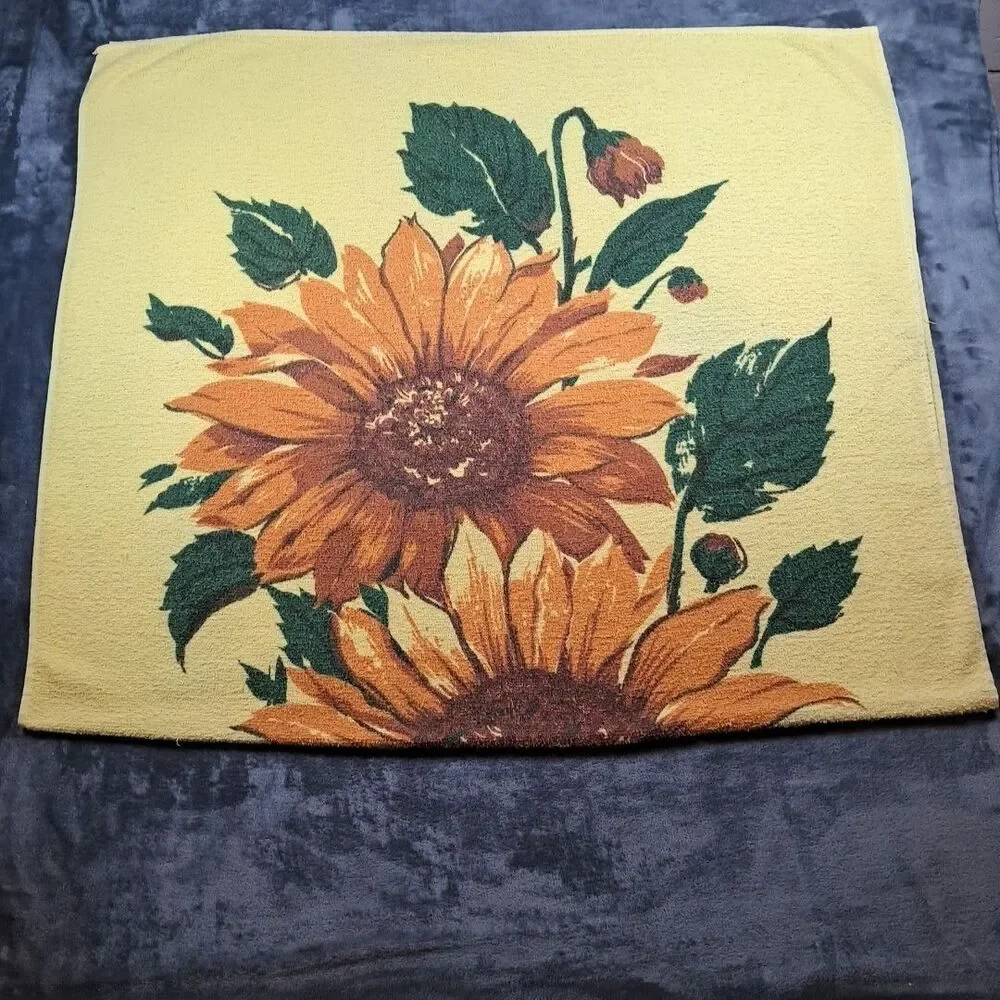 Vtg Sunflower Large Beach Towel Cannon 64.5